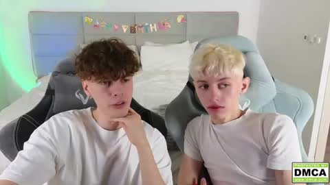 Snapshot of cute_thomas chatting on February 18, 7:41 pm Thomas - online show from February 18, 7:41 pm
