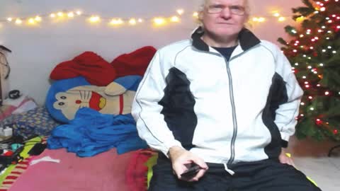 CuteAndSexyOne  Na and Brian online show from January 2, 6:12 pm