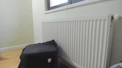Snapshot of cuteangelx chatting on February 28, 8:42 am Anne-Marie online show from February 28, 8:42 am