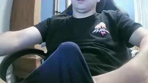 Snapshot of cuteboy090 chatting on September 13, 2:52 pm Cuteboy090 online show from September 13, 2:52 pm
