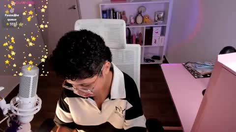 Snapshot of cutebunnybell chatting on November 1, 4:44 am cutebunnybell online show from November 1, 4:44 am