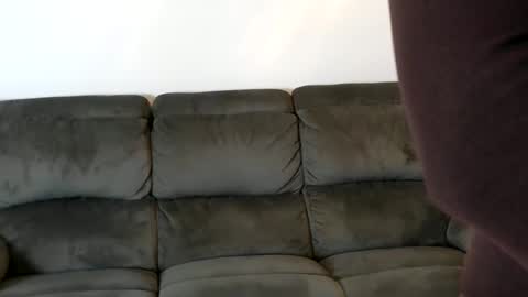 Snapshot of cutebutt_17 chatting on March 6, 5:43 pm cutebutt_17 online show from March 6, 5:43 pm