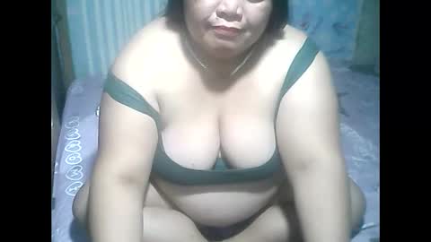 cutechubbyasian online show from March 15, 1:25 pm