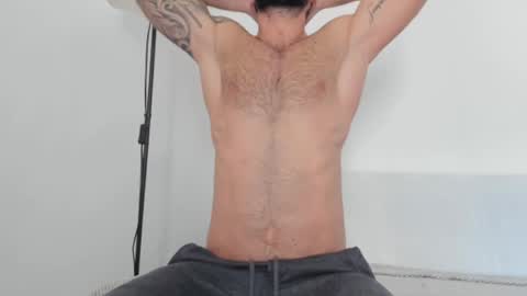 Snapshot of cuteeboy chatting on February 20, 9:22 am cuteeboy online show from February 20, 9:22 am