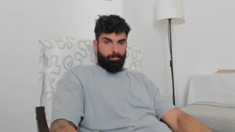 Snapshot of cuteeboy chatting on March 8, 8:55 am cuteeboy online show from March 8, 8:55 am