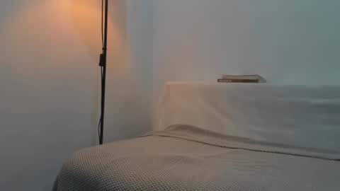 Snapshot of cuteeboy chatting on February 18, 3:31 pm cuteeboy online show from February 18, 3:31 pm