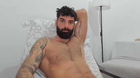 Snapshot of cuteeboy chatting on February 12, 6:40 am cuteeboy online show from February 12, 6:40 am