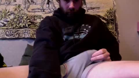 Snapshot of cutehungboi chatting on February 7, 12:09 am cutehungboi online show from February 7, 12:09 am