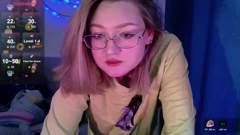 cutepie33 online show from October 26, 6:36 am