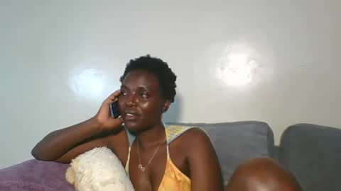 cutey_lunar online show from October 11, 8:01 pm