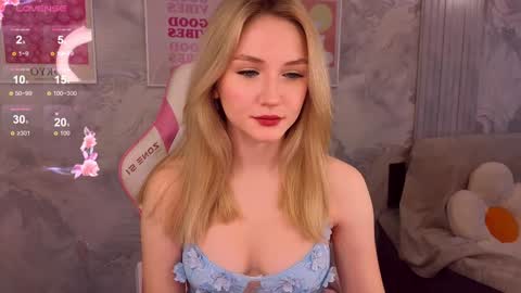 HelloMy name Eva online show from January 21, 3:37 am