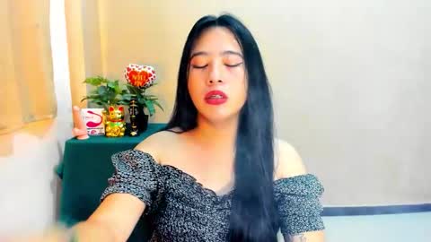 cutie_asianwoman online show from October 19, 7:46 am
