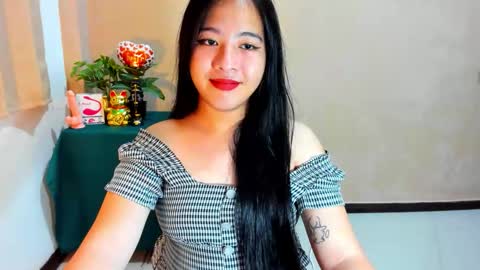 cutie_asianwoman online show from November 3, 8:15 am