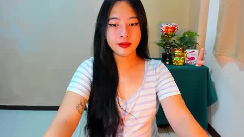 cutie_asianwoman online show from September 25, 7:15 am