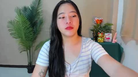 cutie_asianwoman online show from September 17, 7:34 am