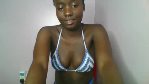 Snapshot of cutie_choco chatting on September 19, 9:29 pm Choco online show from September 19, 9:29 pm