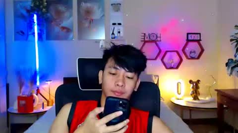 Neil Taylor online show from February 20, 2:55 am