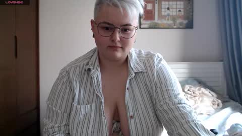 Sophie  Lilith online show from October 18, 8:07 am