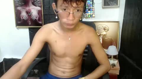 Snapshot of cutie_mico chatting on February 5, 8:43 am cutie_mico online show from February 5, 8:43 am