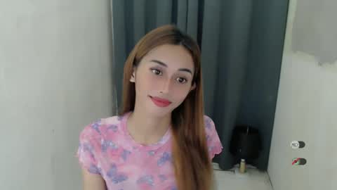 Snapshot of cutie_mitcha chatting on January 31, 4:38 pm cutie_mitcha online show from January 31, 4:38 pm
