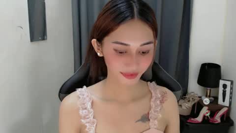 Snapshot of cutie_mitcha chatting on March 11, 7:46 am cutie_mitcha online show from March 11, 7:46 am