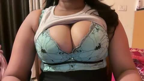 Ruhii online show from February 28, 6:56 pm