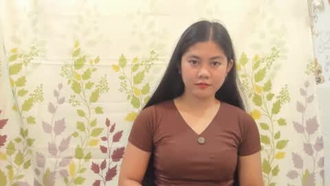Snapshot of cutieasiantreasure chatting on January 3, 5:50 am pinaybeauty online show from January 3, 5:50 am