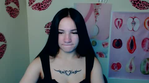 Emma online show from October 17, 6:45 pm