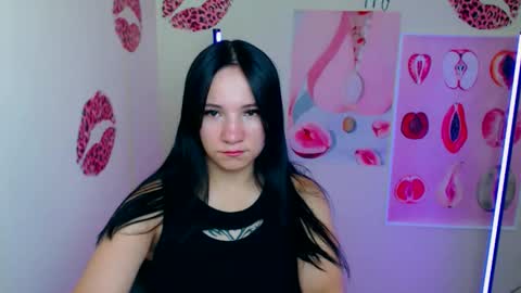 Snapshot of cutielady_ chatting on September 16, 12:07 pm Emma online show from September 16, 12:07 pm