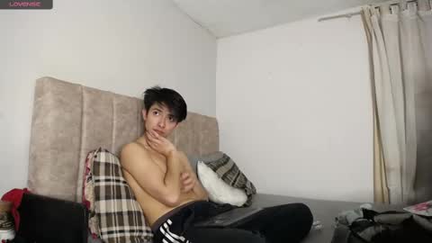 Snapshot of cutiepie_5 chatting on March 10, 10:13 pm Jodie online show from March 10, 10:13 pm