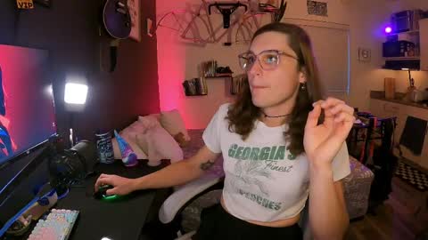 cutiepiescarlett online show from May 24, 2:52 am