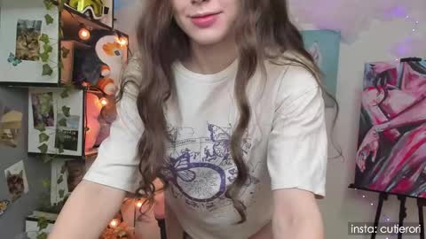 Rori  Instagram cutierori  online show from March 5, 11:27 pm