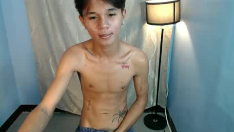 cutiewalter online show from June 21, 9:32 pm