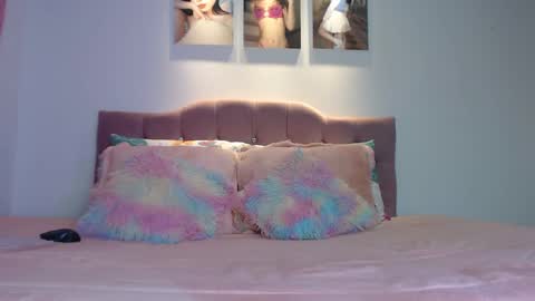 Sophia online show from October 5, 12:30 am