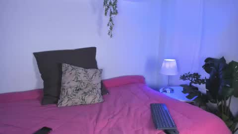 Laura online show from March 10, 11:14 am