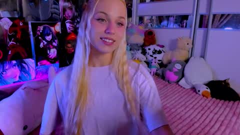 Nora online show from October 2, 8:29 pm