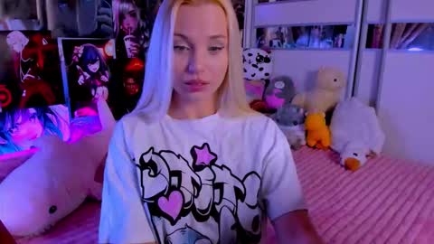 Nora online show from January 15, 9:23 pm