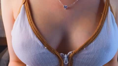 Snapshot of cuty_katy chatting on January 20, 6:21 pm Kate online show from January 20, 6:21 pm