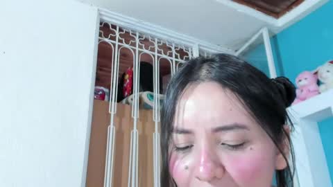 LIZETH online show from April 2, 1:51 pm