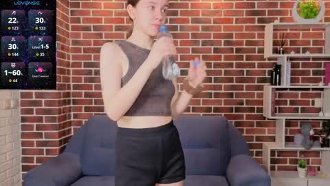 Ashly online show from May 15, 7:32 pm