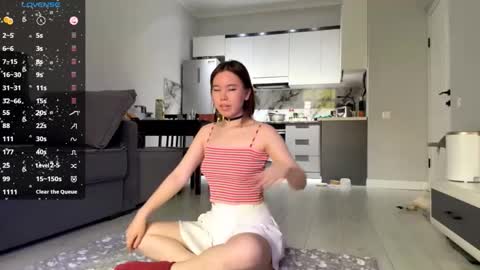 Snapshot of cwenecollins chatting on September 16, 9:55 am Akemi online show from September 16, 9:55 am