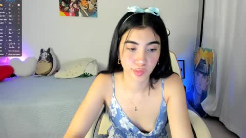 Snapshot of cyber_lizz chatting on December 7, 8:55 pm Liz online show from December 7, 8:55 pm
