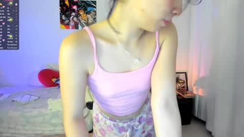 Snapshot of cyber_lizz chatting on February 25, 12:25 am Liz online show from February 25, 12:25 am