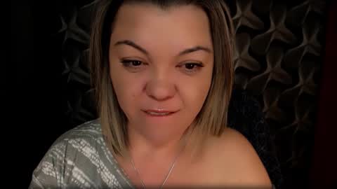 Snapshot of cyberdomme chatting on February 20, 9:09 pm Full time mean bitch. online show from February 20, 9:09 pm