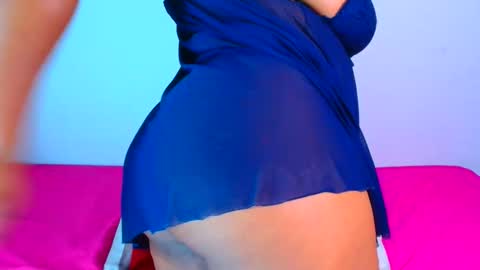 cybergirl4ux online show from April 14, 7:11 am