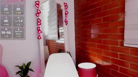 Cylie online show from February 16, 1:09 pm