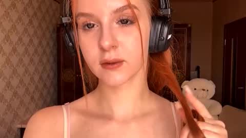 Mia online show from September 14, 8:16 am