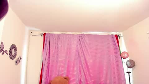 Cynthia online show from October 15, 1:34 pm