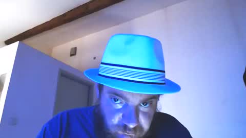 Cyrilhot88 online show from May 9, 8:42 am