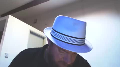 Cyrilhot88 online show from May 6, 5:13 am